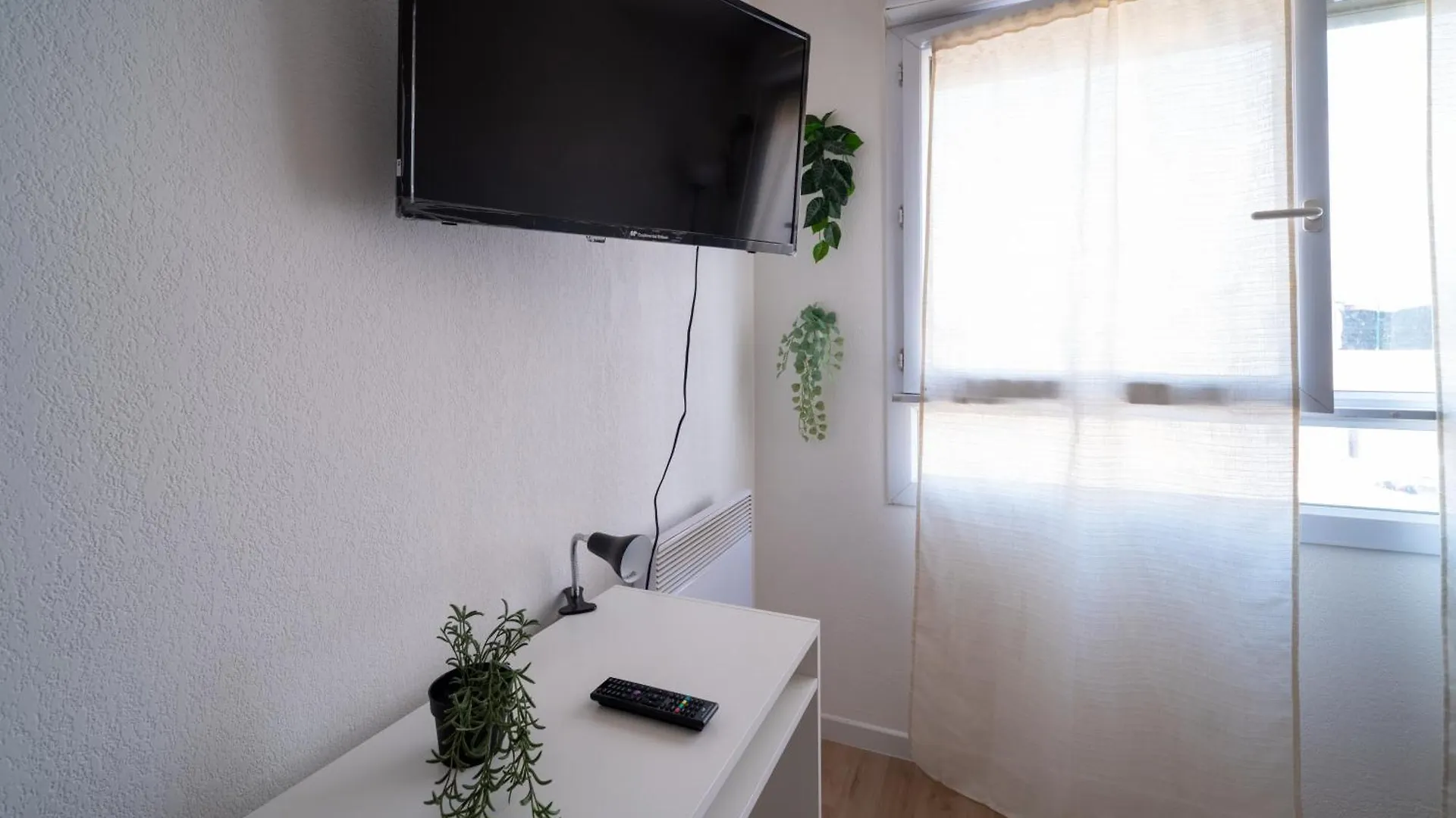 Appartement Tout Equipe A 6Min De La Gare St Charles Marseille 0*,