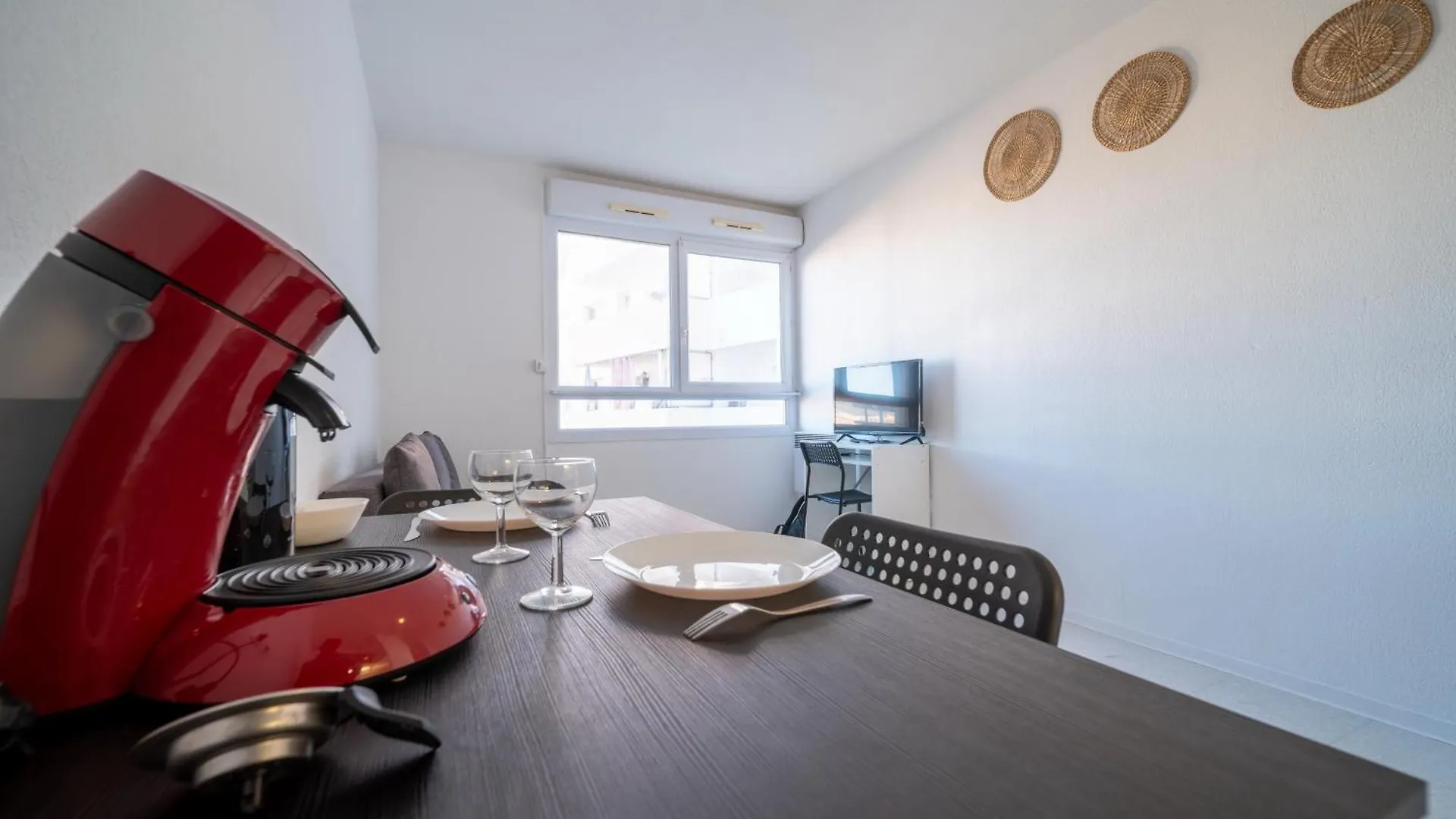 Daire Appartement Tout Equipe A 6Min De La Gare St Charles Marsilya