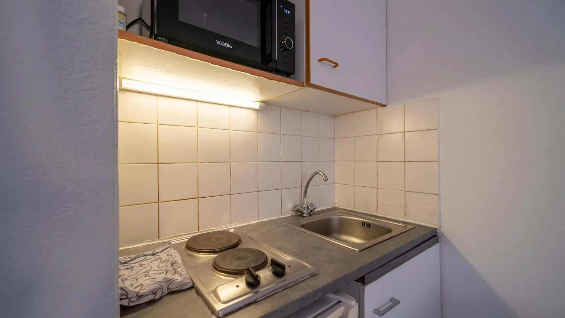 Daire Appartement Tout Equipe A 6Min De La Gare St Charles Marsilya